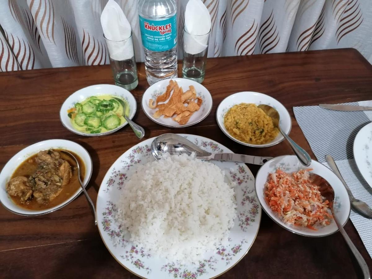 Water Front Home Stay And Resort Anuradhapura Eksteriør bilde