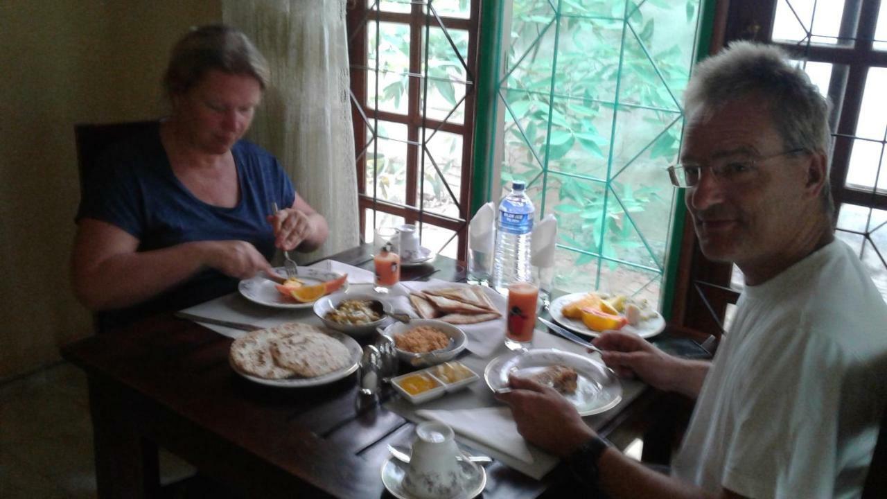 Water Front Home Stay And Resort Anuradhapura Eksteriør bilde